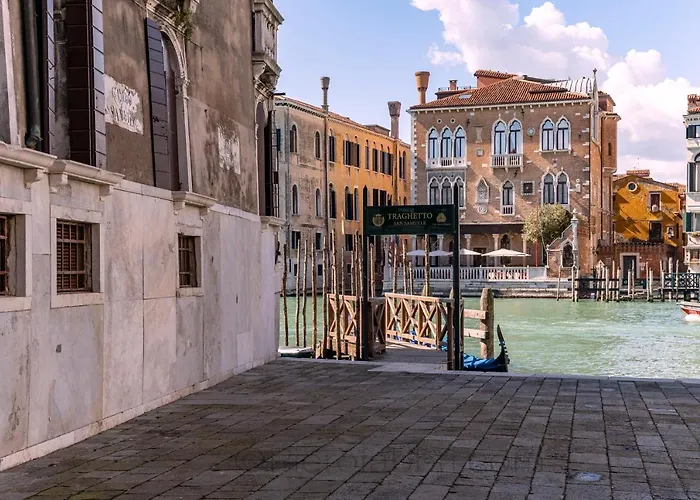 San Marco Pied-a-terre - Accademia By Wonderful Italy Apartamento